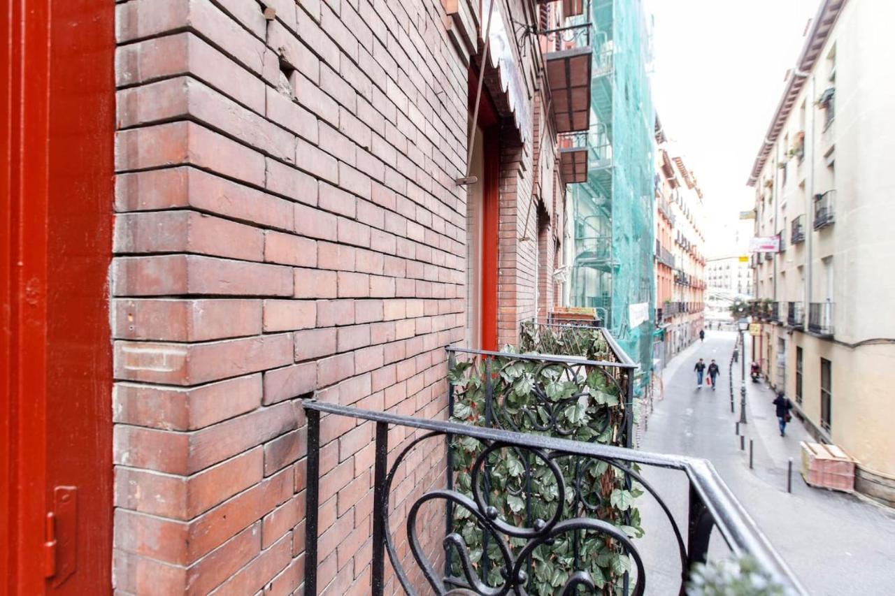 La Casa De La Luna Madrid Extérieur photo